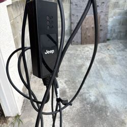  Jeep Wrangler 4xe Charger 