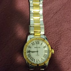 Invicta Angel Women Watch 38mm Diamond Bezel Two Tone Swiss https://offerup.com/redirect/?o=TWFkZS5OZXc= Japanese Battery,Good Working.