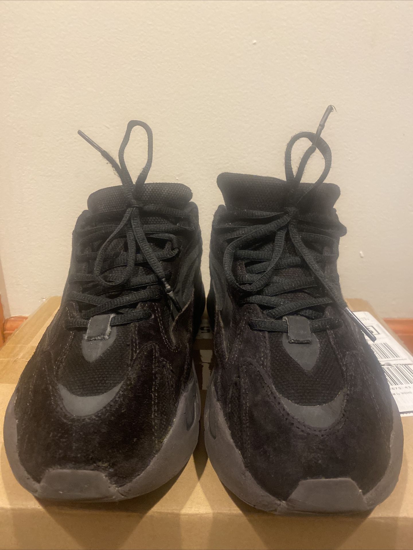 Yeezy 700