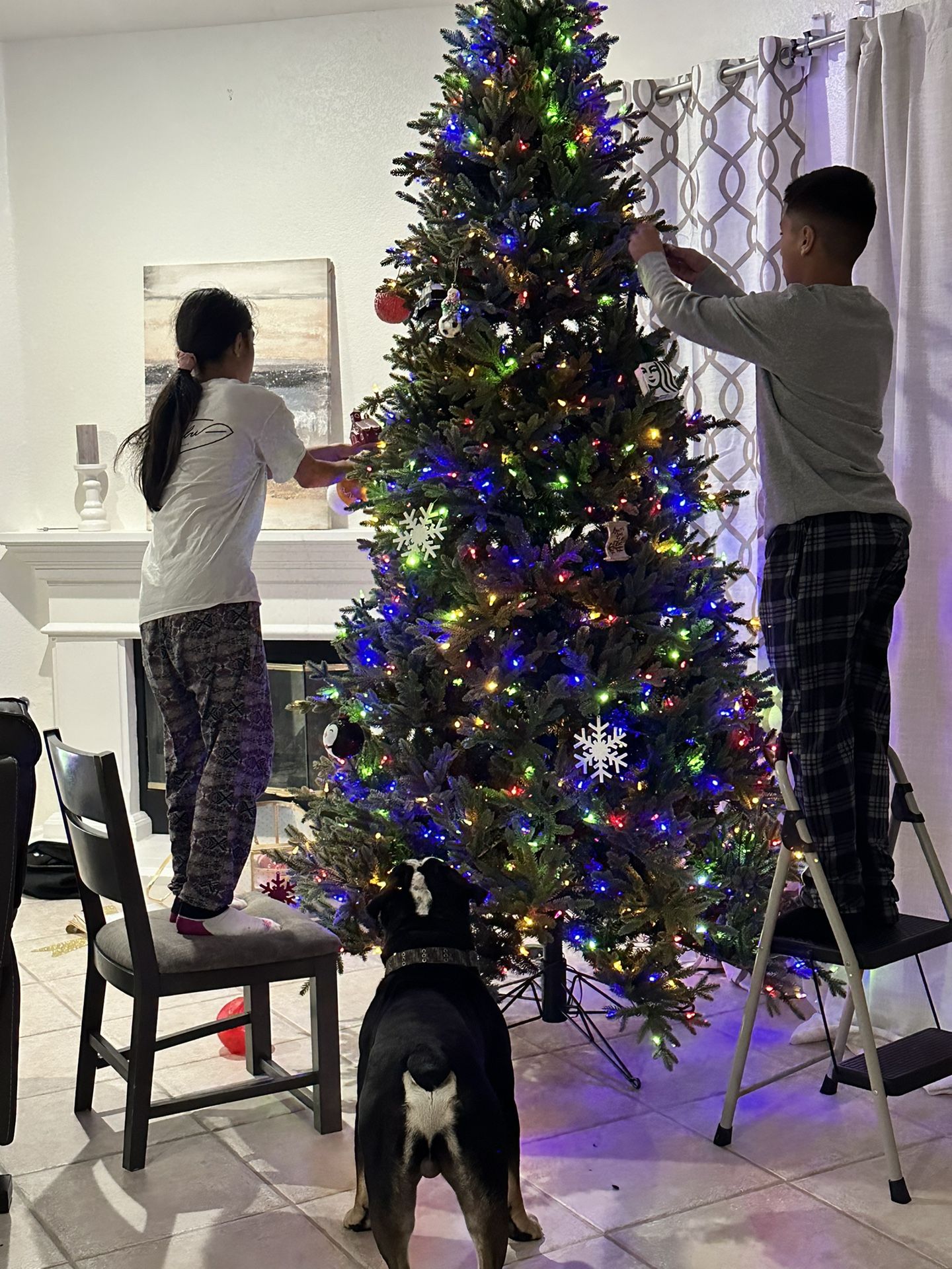 9ft Pre-lit Christmas Tree