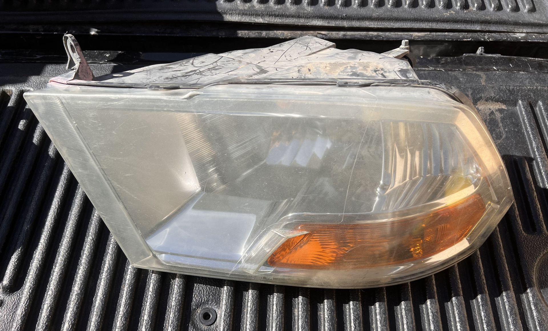 2009 - 2012 Dodge Ram 1500 Driver Left LH Headlight OEM