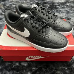 Men’s Court Vision Nike Size 8.5