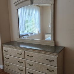 King Bedroom Set