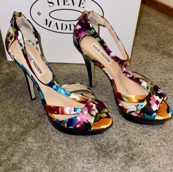 Like new Steve Madden Haylow multicolor floral satin Heels (8)