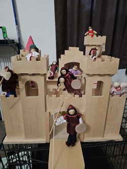 Estia Wooden Castle Playset 