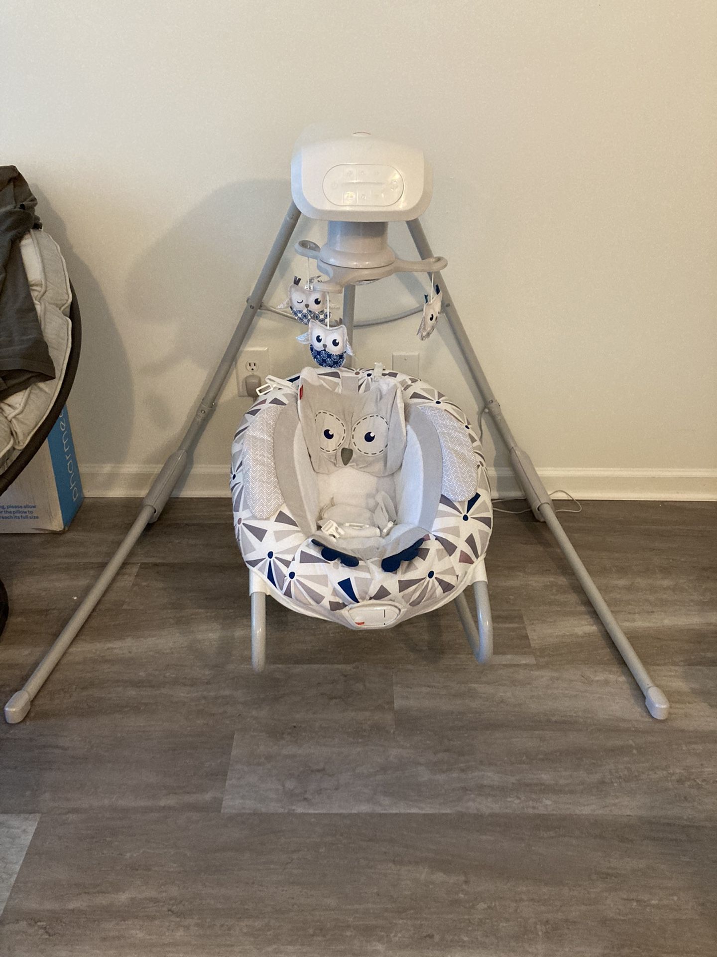 Fisher Price® Owl 2-in-1 Smart Connected Deluxe Cradle 'N Swing in White/Grey
