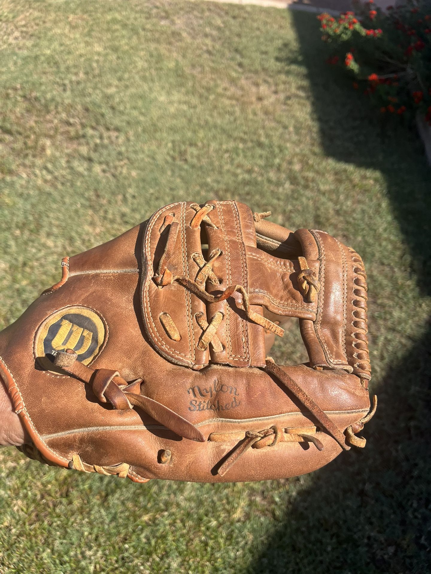 Wilson SB Special Baseball Glove. This fits Left hand, Right hand throw. $20 Obo
