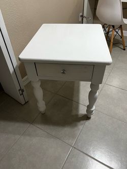 Night stand