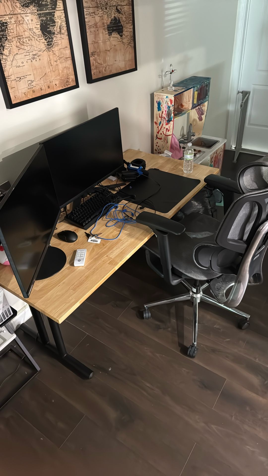 2 Gaming Monitors, Butcher Block Desk And Hbada Chair (read Desc)