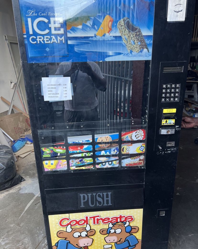Chuck E Cheese Ice Cream Vending Machine | atelier-yuwa.ciao.jp