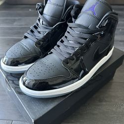 Nike Air Jordan 1 Mid Black Patent Leather Sneaker Mid Top Size 8