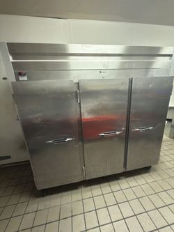 Randell 3-door commercial freezer