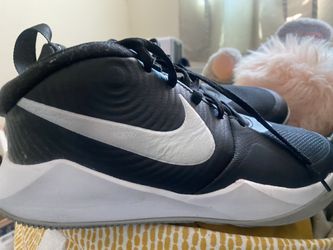 Nike Woman Size 6.5 $22