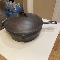 Heirloom Vintage Cast Iron Pan With Lid Pot Antique