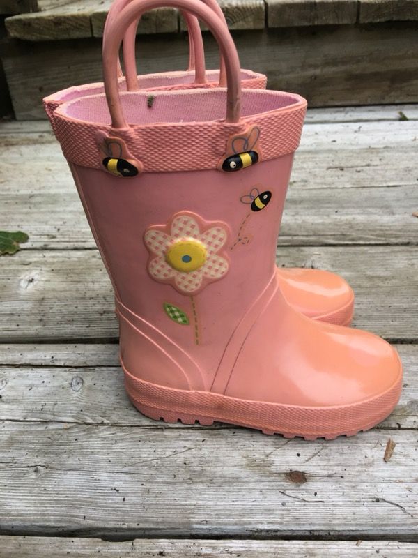 Little girl rain boots never worn