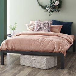 ZINUS Mia Metal Platform Bed Frame, Wood Slat Support, No Box Spring Needed