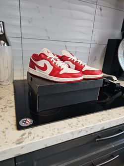 Gym Red Jordan 1 Low