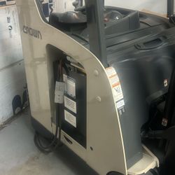 Forklift Crown Electric, RC5530-30, 2009