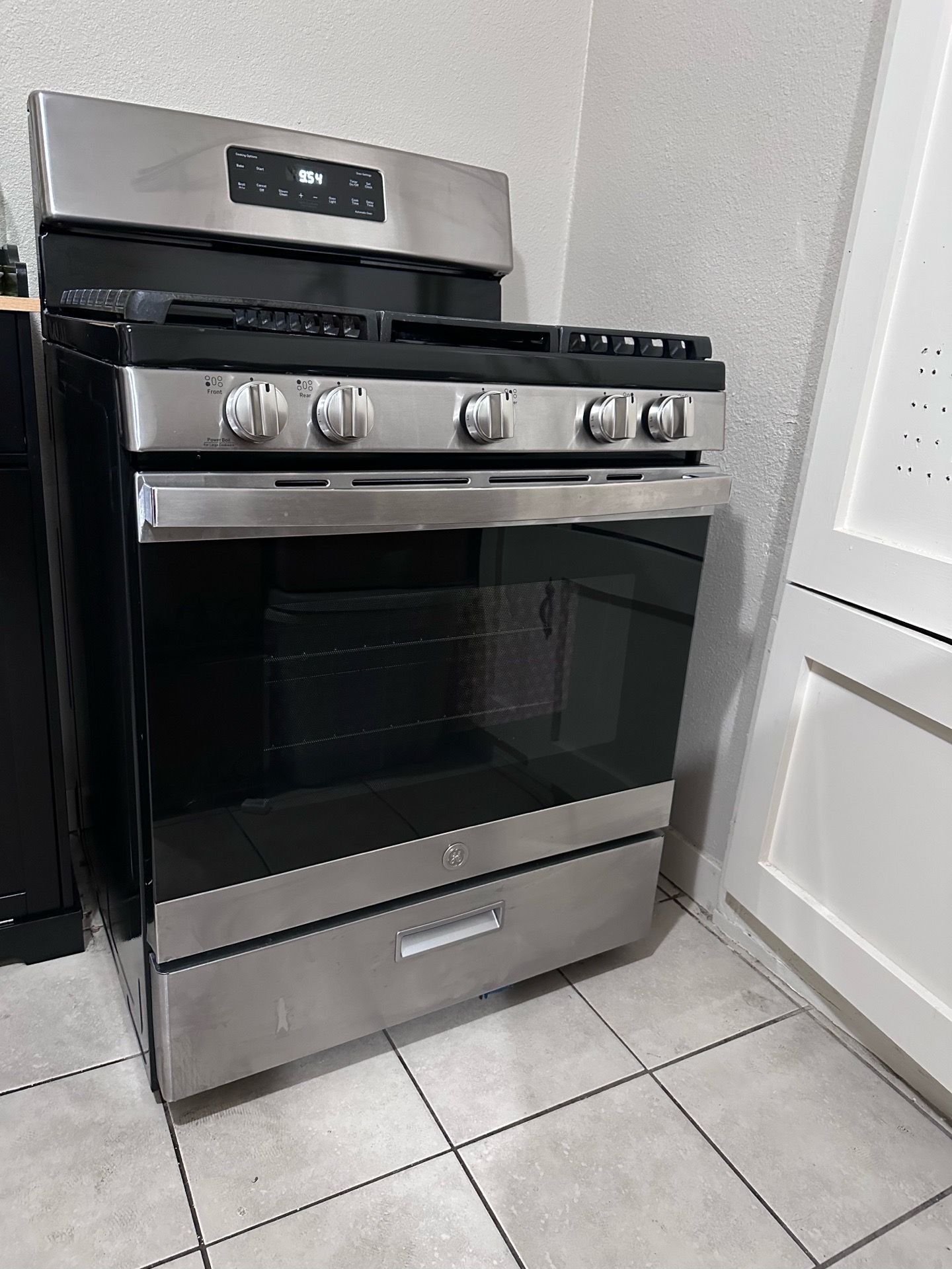 GE Stove