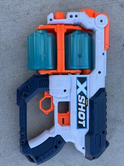 Cool Toy Blaster With Two Mags (does Not Hurt. Worth It)