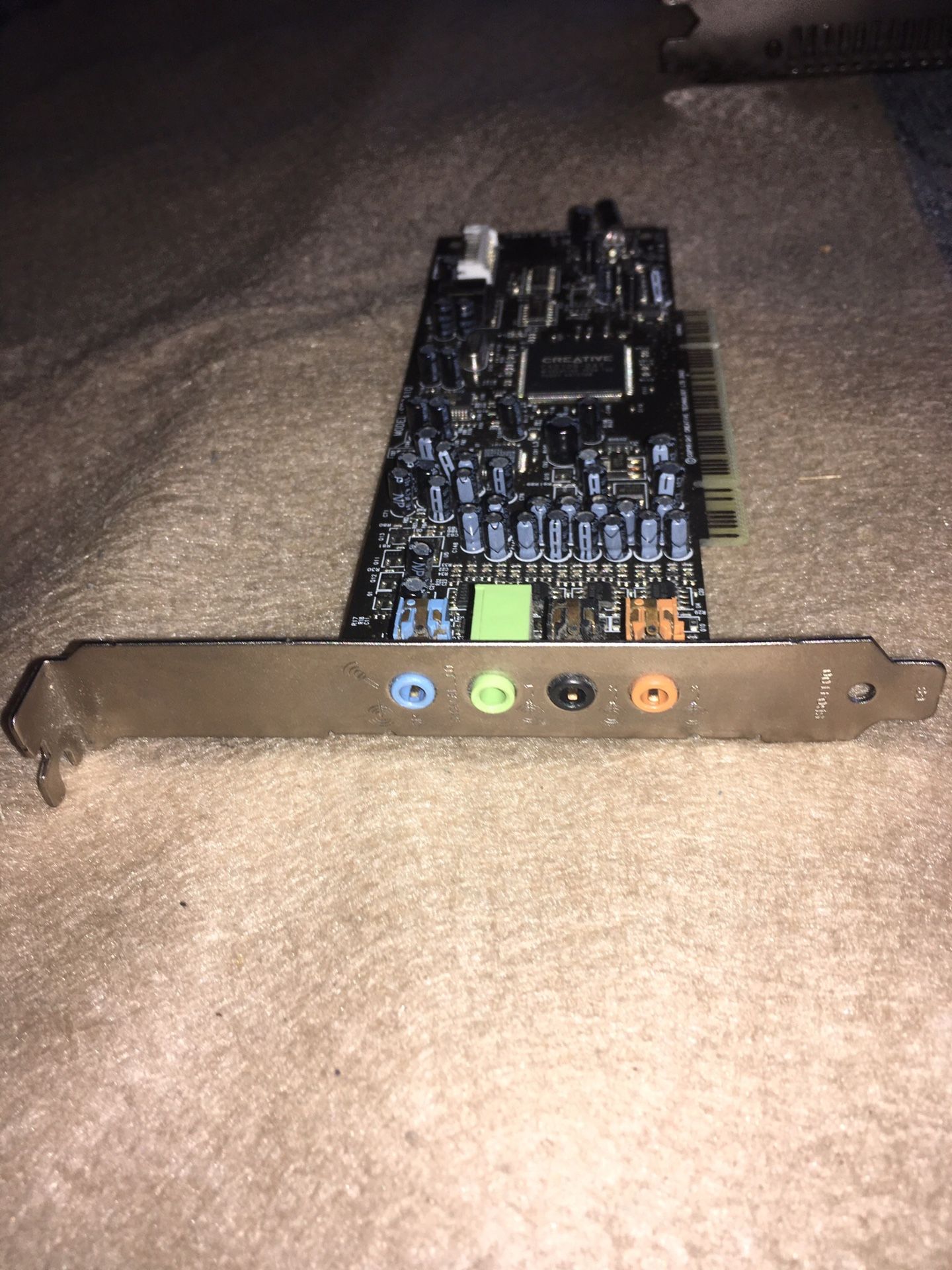 Creative SB0410 Sound Blaster Live! 24-Bit PCI Sound Card