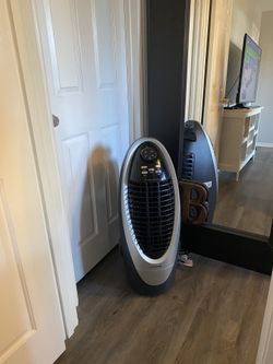 Evaporative Cooler w/remote Honeywell CS10XE 175 Sq Ft Evaporative Cooler