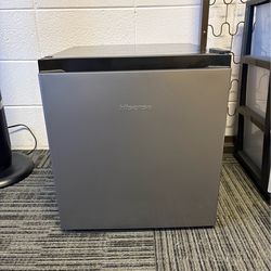 Mini fridge