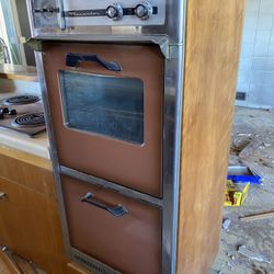 Electric Oven With Cabinet Works Good 