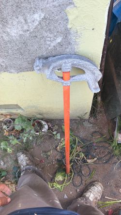 Conduit bender