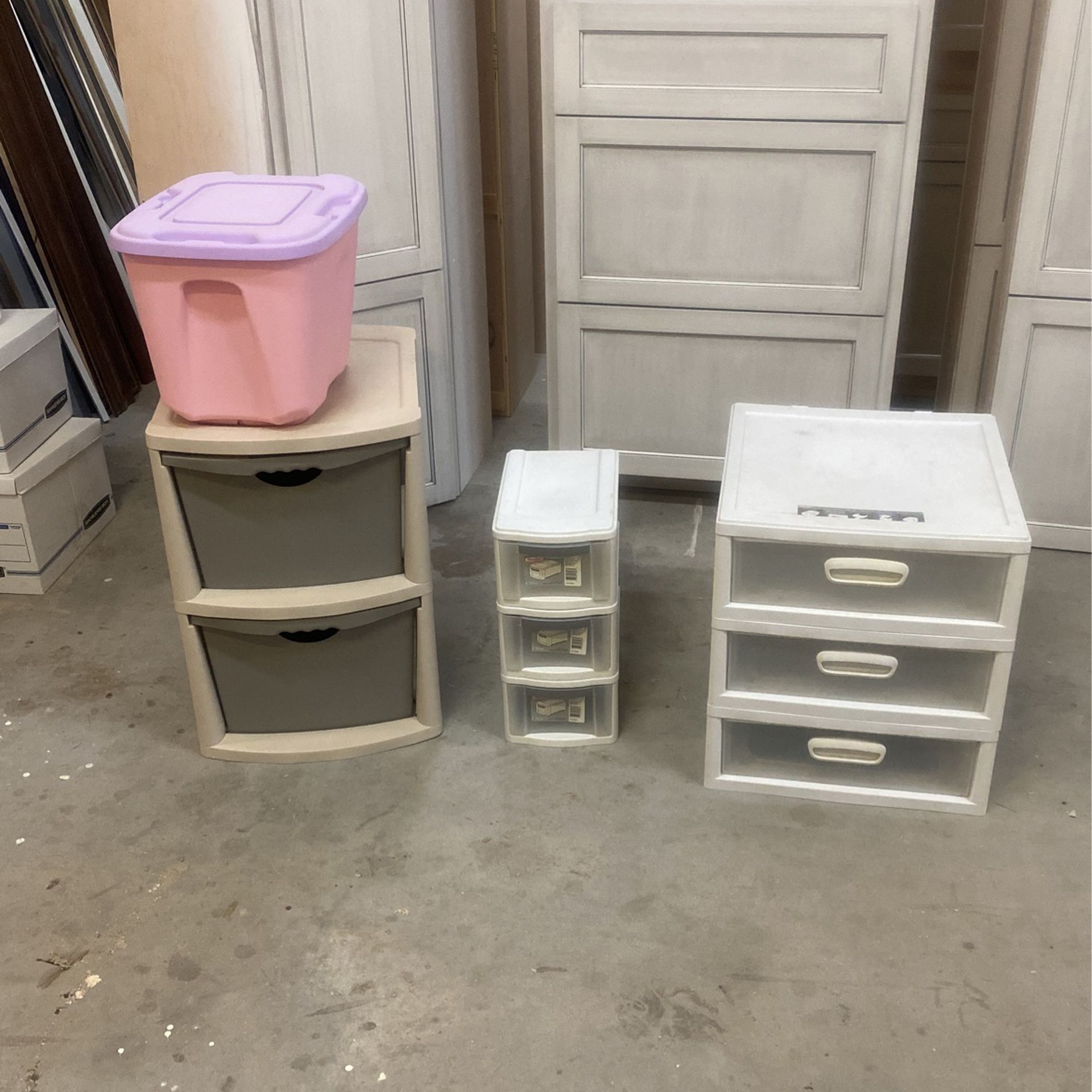 3 Plastic Drawers And 1 Small Plastic Been
