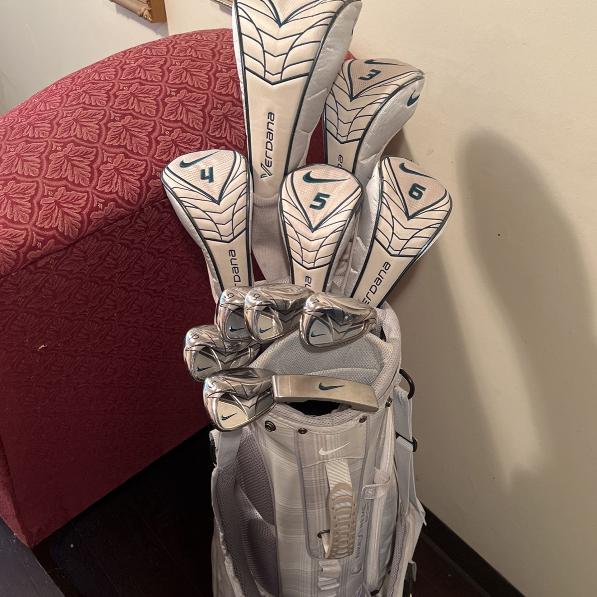 Nike Verdana Womans Golf Club Set