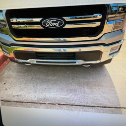Ford lariat 2024 F150 FX4  Front Bumper Complete