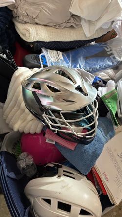 Lacrosse helmet