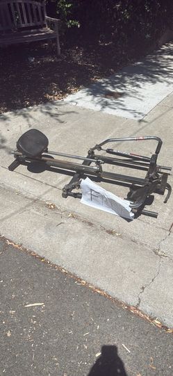 Free rowing machine
