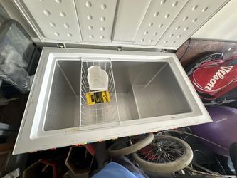 insignia deep freezer