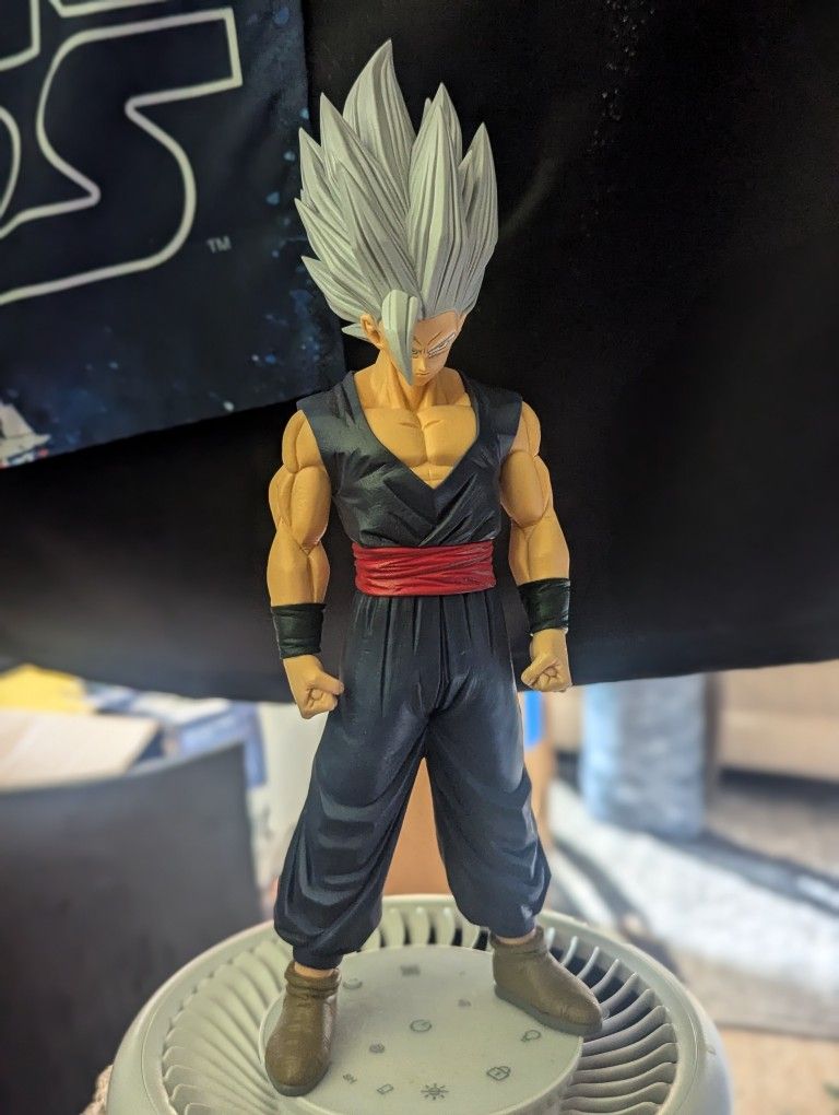 13" Super Saiyan White Gohan Figurine Statue.