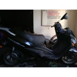 XM 3500 Li Moped Runs Perfect!