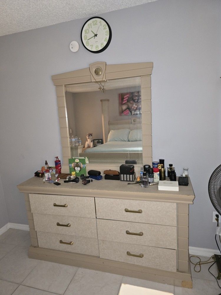 Dresser And 2 Night Table