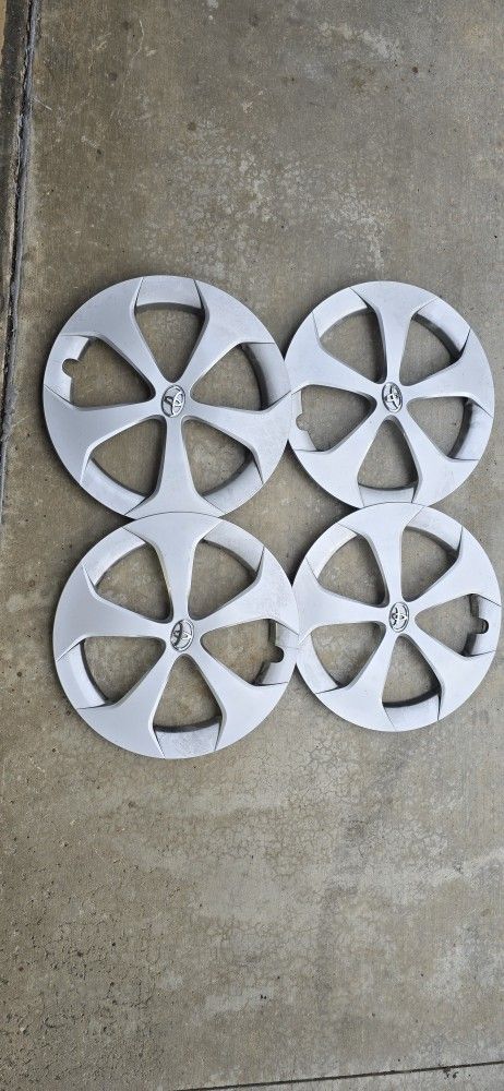 OEM 15" 5-spoke Hubcap Wheelcover that fits 2012-2015 PRIUS