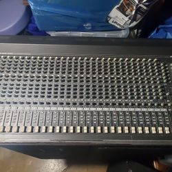 Mackie SR-32-4-VLZ-4