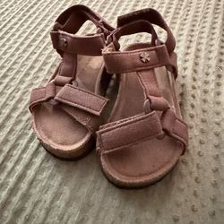New Toddler Sandles 