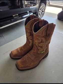 Cheyenne rubber bottom leather boots