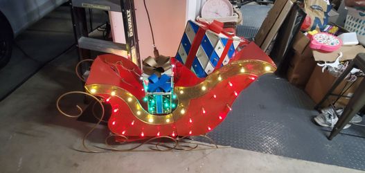 Christmas sleigh decoration