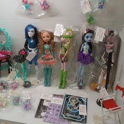 Bratz, Toys,littlest Pet Shop, Stat Wars, Stickers,jewelry, Squish Mellow 