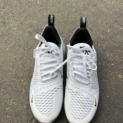 Nike Sneakers 