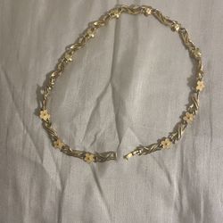 Very beautiful necklace never change the color $40