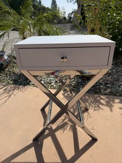 End Table/ Side Table /Nightstand