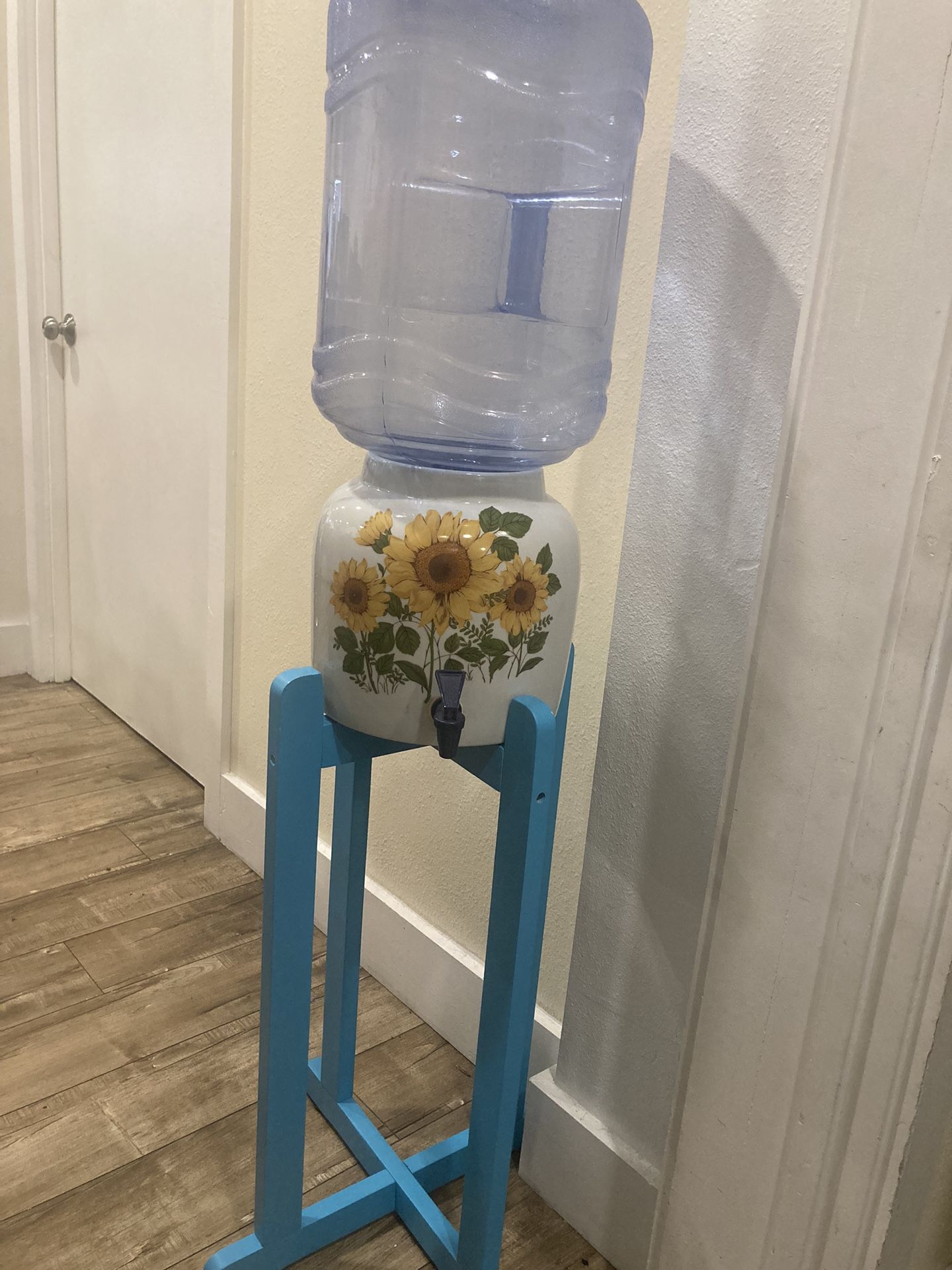 Water Dispenser Stand (All New)