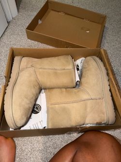 Used UGG Boots Sz 9