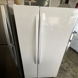 Kenmore side by side Refrigerator